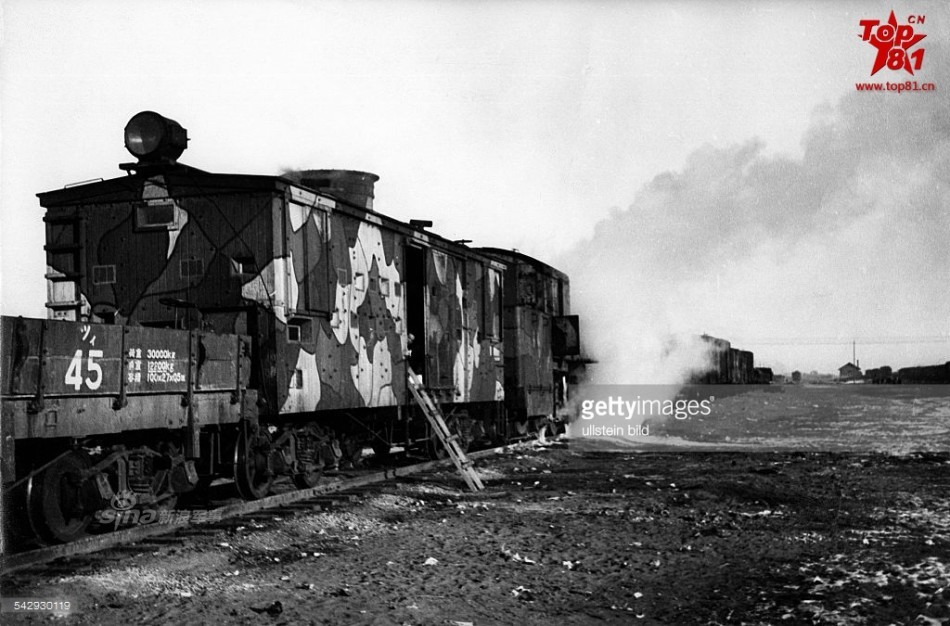 我东北军猛攻日军装甲列车遭毁_高清图集_新浪网