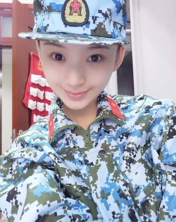 一大波萌妹子袭来中戏军训女生个个颜值爆表