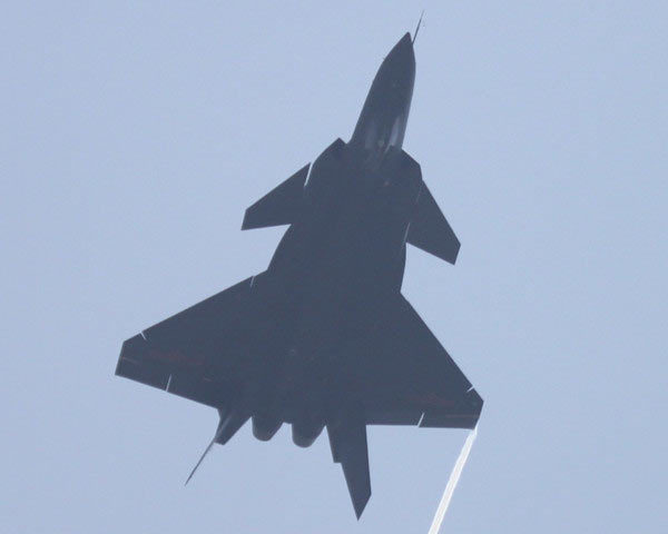 水中捞月朦胧美!中国歼20在大雾中狂秀机动性 - acfun弹幕视频网 - 认