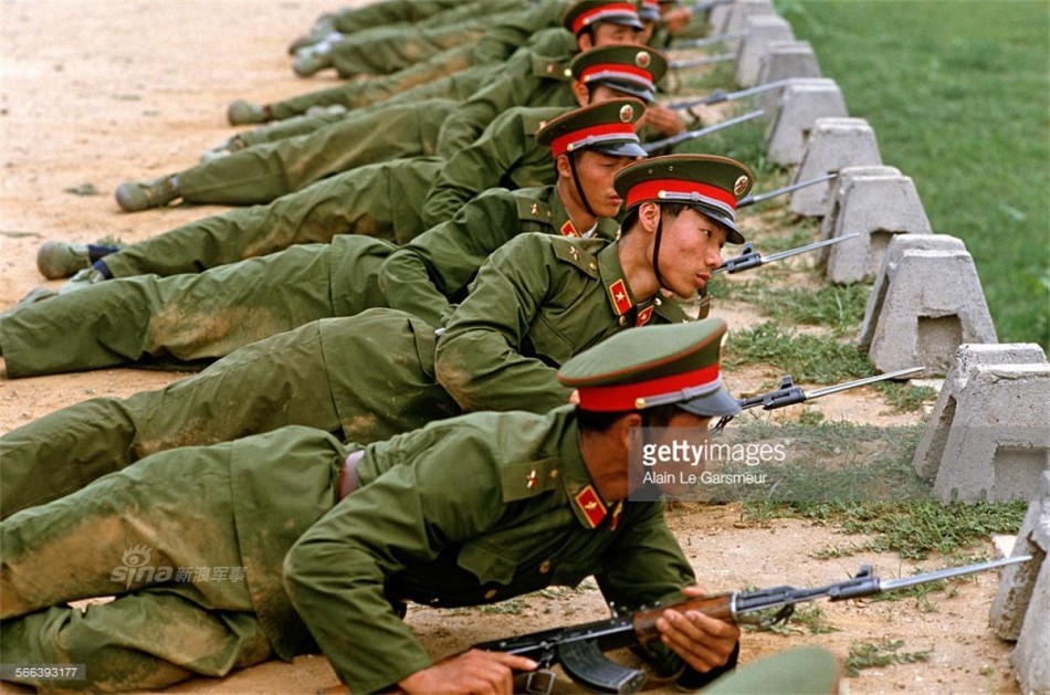 外国人拍的80年代中国军事学院