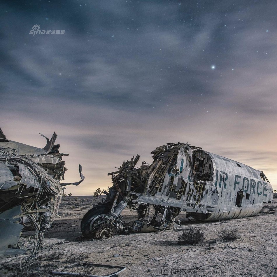 末日世界来临!美国b52轰炸机残骸拍出丧尸版