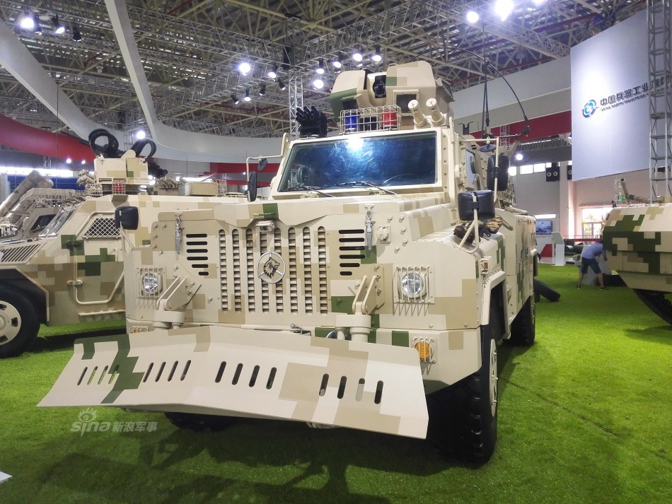 铁锹铁铲都带上中国vp11轻型防雷车真霸气