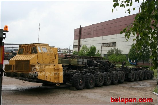 这就是maz-7907式超重型多轴越野载重车.