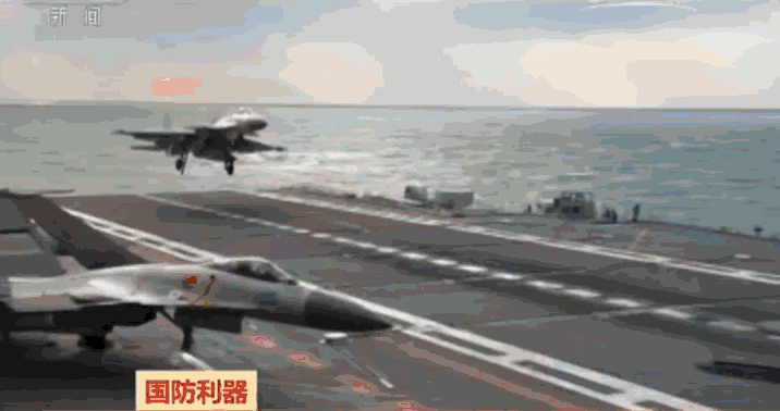 中国海军迎接2017：航母在南海 两舰队在印度洋