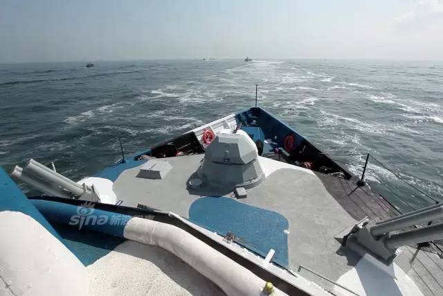 解放军022导弹艇集群演练