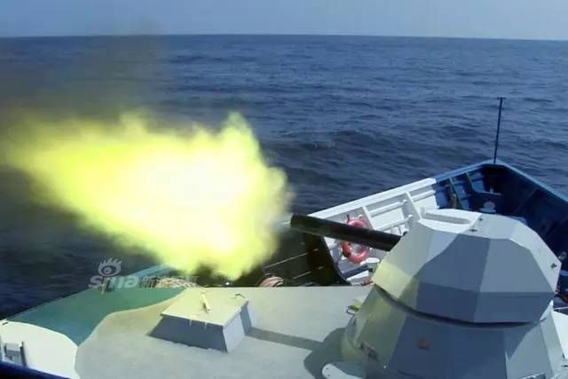 解放军022导弹艇集群演练