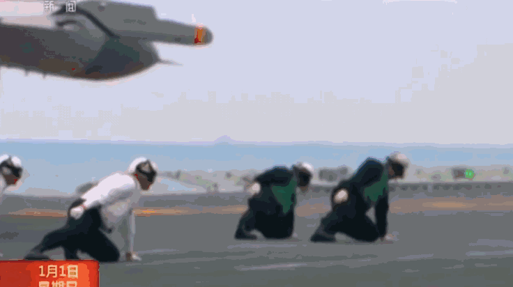 第一岛链都调戏完了！辽宁舰编队返回青岛母港