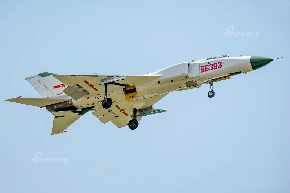 已见不到那架81192!解放军歼8战斗机仍在服役