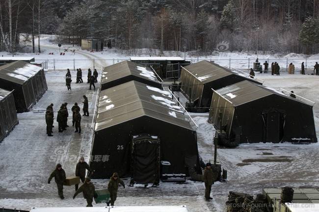 俄军零下40度严寒搭建帐篷!解放军更有绝技