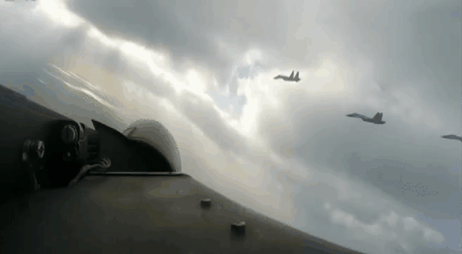 美独霸太平洋时代终结！辽宁号航母威武正面照