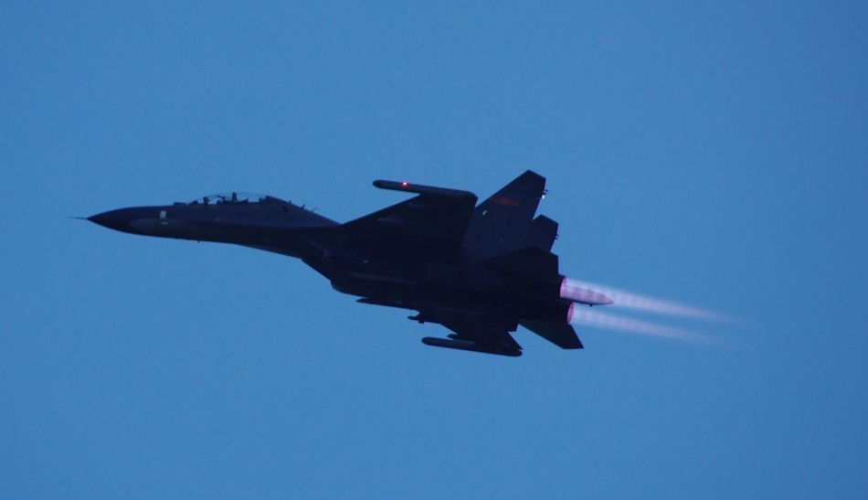 何时换国产发动机?歼20加力起飞马赫环很抢眼