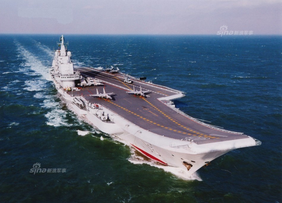 没见过的辽宁舰猛图!忙碌的甲板正是实力象征
