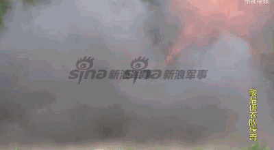 裤裆藏雷瞬间弱爆了！国产抗日神剧惊现包子雷