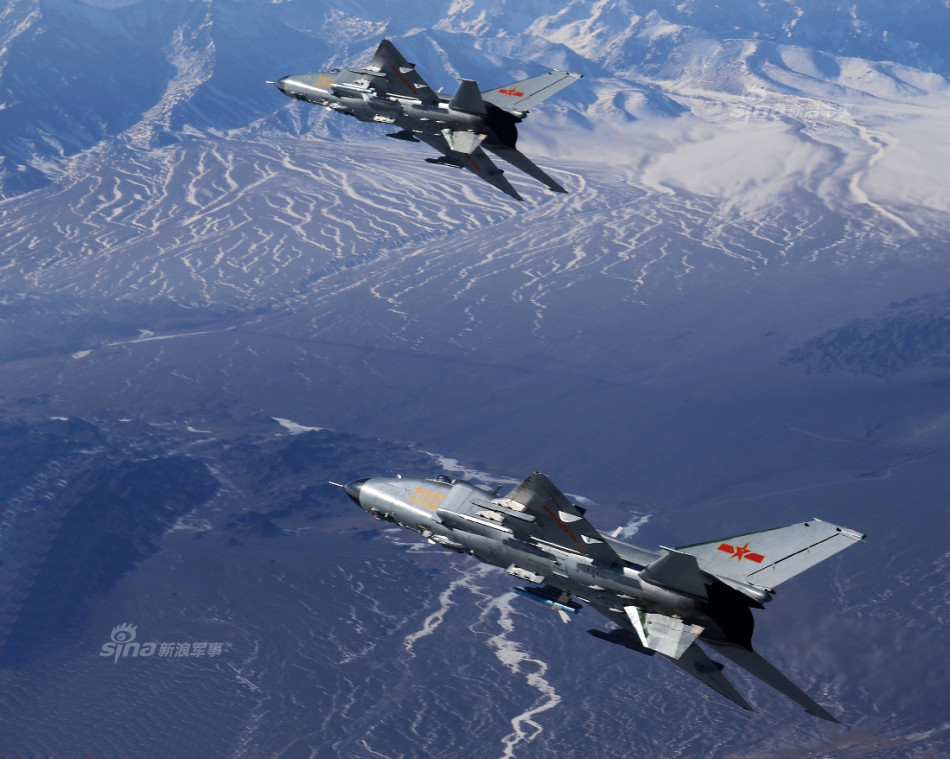 中国南北飞机制造工艺对比:歼8f和歼10a细节