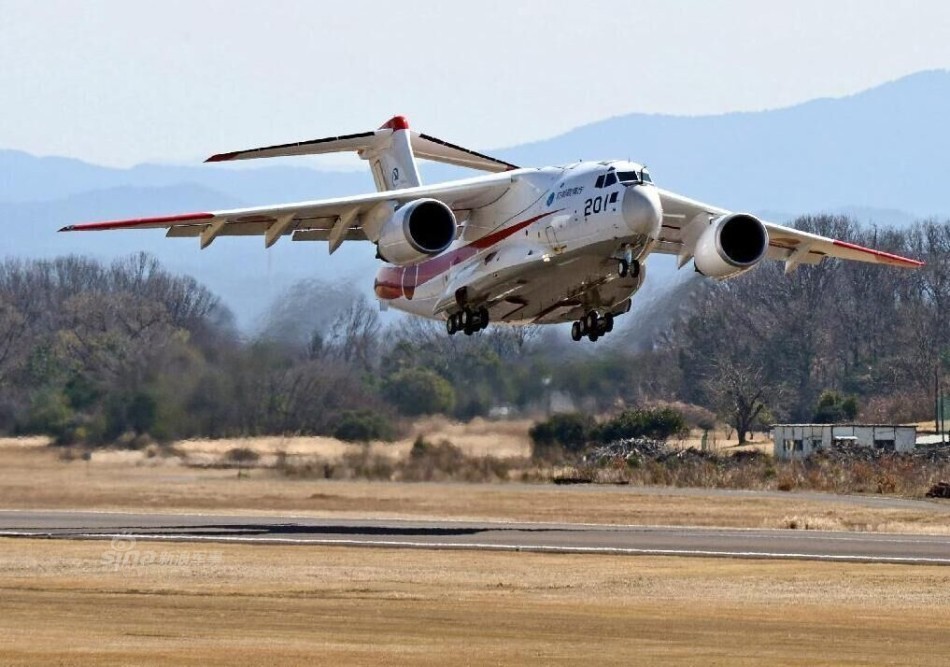 研发16年还不如运20:日本c2运输机正式服役