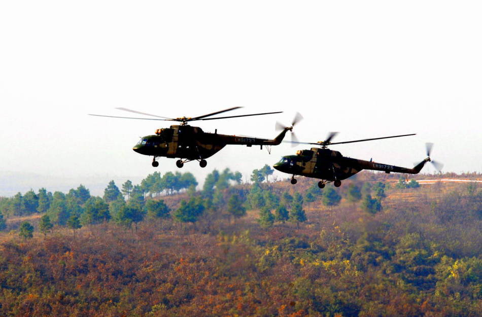 俄机配中国弹解放军米17直升机打akd9导弹