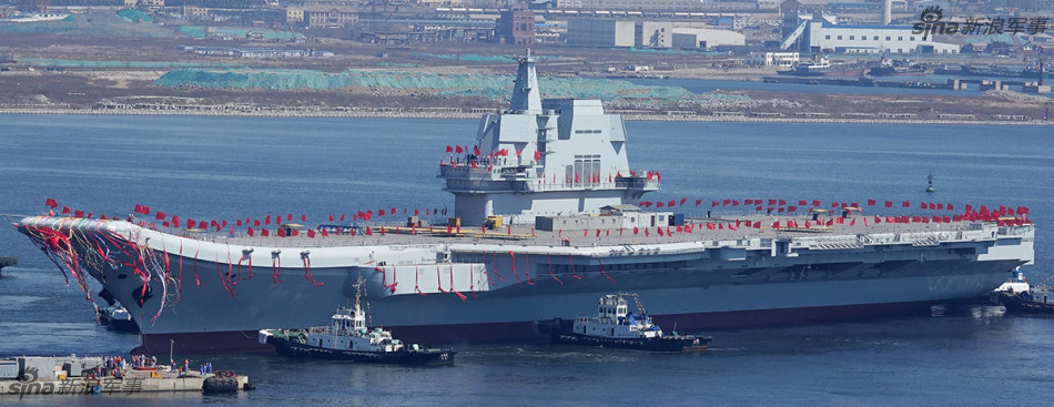 国产航母与辽宁号正面对比:舰岛大变样更帅气