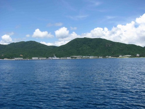 亚龙湾附近的一处中国海军基地,拍下了一组难得一见的"中国最美军港"