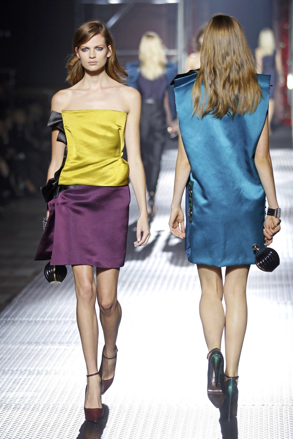 巴黎时装周2013年春夏女装秀集锦