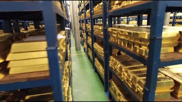 英格兰银行地下金库曝光 共存放4600吨金砖