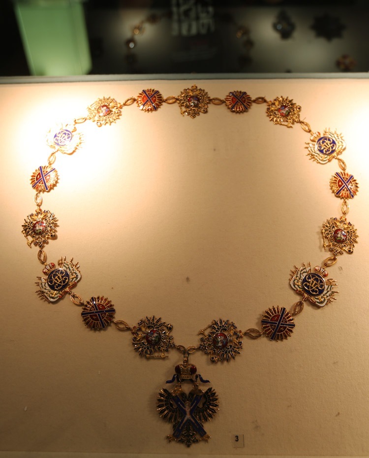 圣安德烈勋章    人民网记者 屈海齐 摄