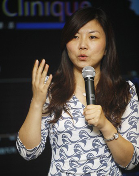 吴敏芝,2000年加入阿里,曾任b2b公司销售管理职务,现任阿里国际业务