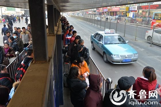 出租车或因专车抢活停运
