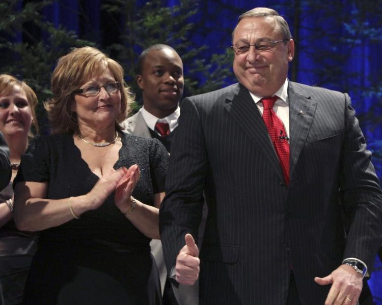 美国缅因州第一夫人餐馆打工