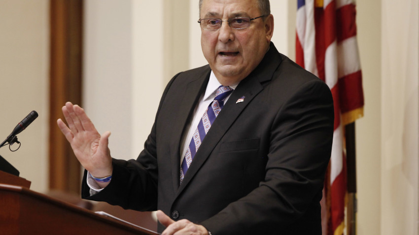 美国缅因州第一夫人餐馆打工