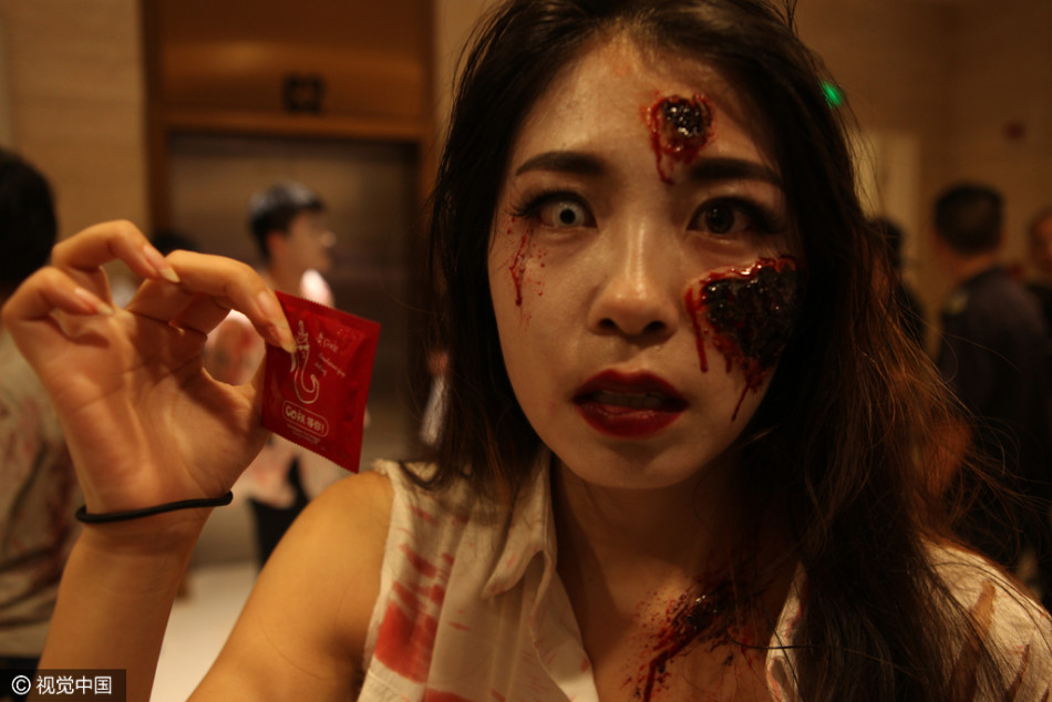 餐厅开业另样宣传 "丧尸围城"搏眼球