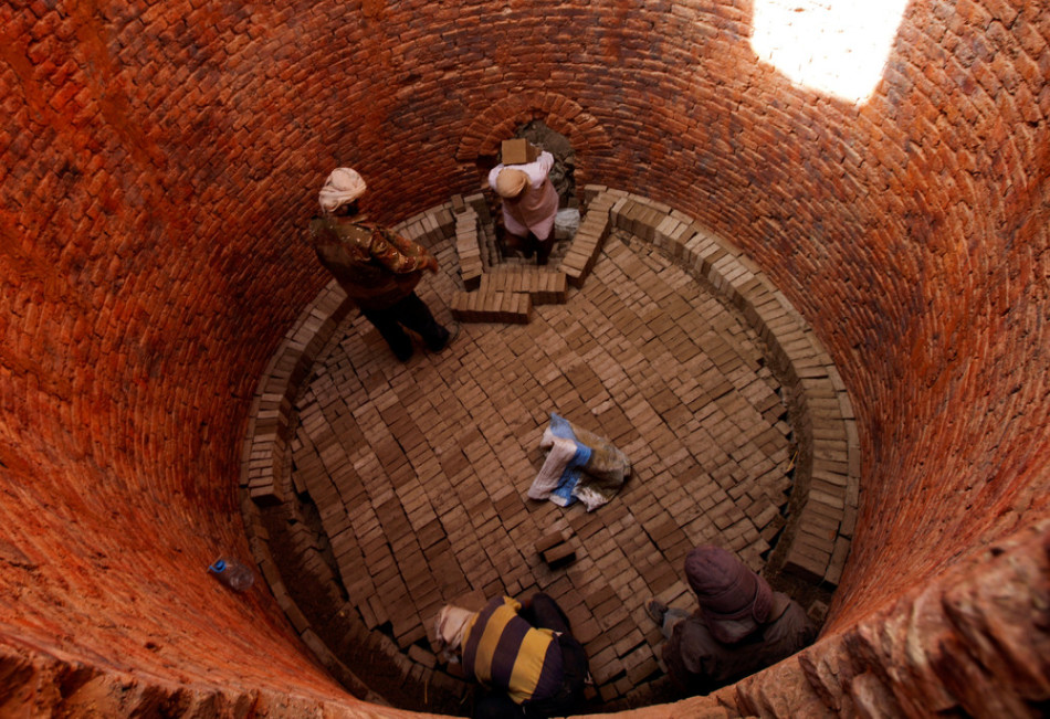 的很多建筑都被损坏,而这便使砖窑成为了凋敝的战时经济中的难得亮点