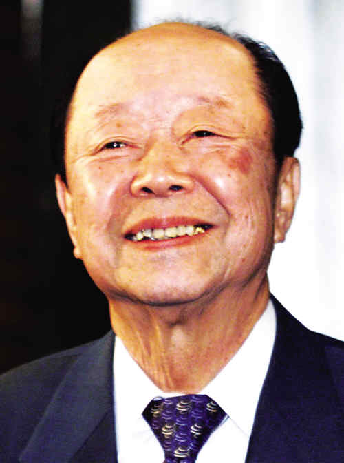 日本前首相宫泽喜一(见图)于28日下午在东京家中去世,享年87岁