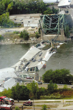 密西西比河大桥垮塌