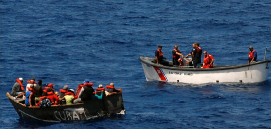 被海岸卫队抓住就是“湿脚”了