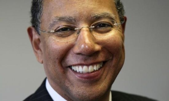 《纽约时报》编辑迪恩·巴奎