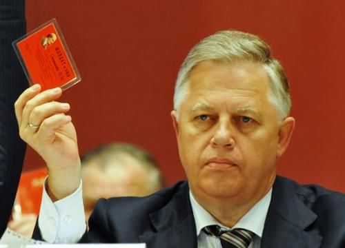 乌共第一书记西蒙年科（Petro Symonenko） 