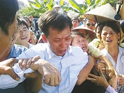 2013年11月4日，阮声震被囚禁10年后回家。