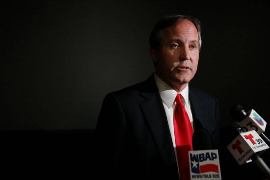 得克萨斯州的总检察官肯·帕克斯顿