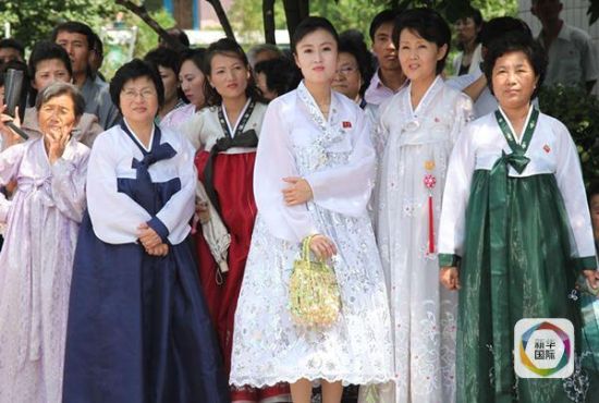 图为平壤市中区选民，新华社记者郭一娜摄