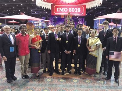 2015年7月16日，泰国清迈，美国奥数代表队合影。