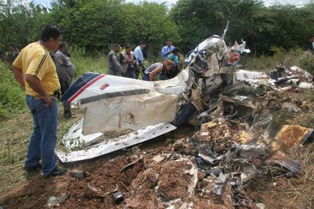 飞机失事人员死亡照片图片