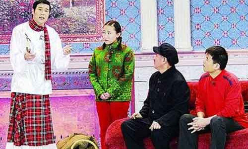 央视春晚总导演透露，今年台里特别提出了春晚不能是北方的春晚