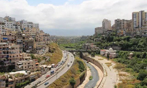 黎巴嫩山地上的居民楼