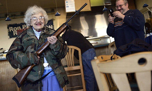 枪击案频发造成的伤亡，是为自由必须付出的代价