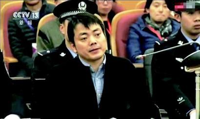 沈灏是一个有才华的报人，但他又是一个“企业家”