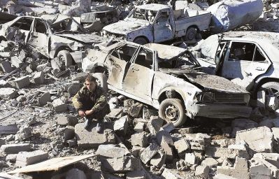 沙特阿拉伯等国于当地时间26日凌晨对也门首都萨那等