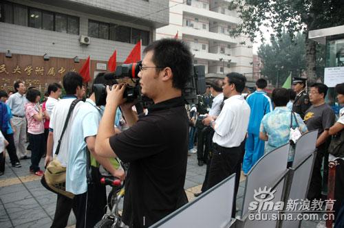 点击图片进入第一页