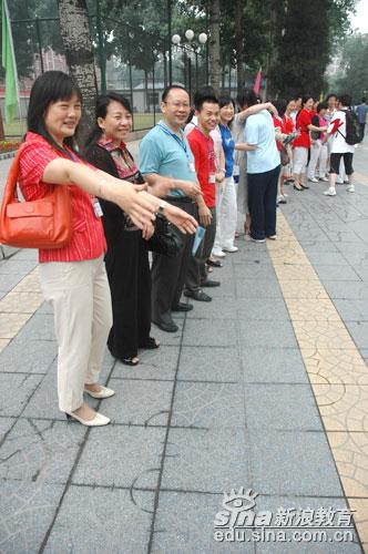 点击图片进入下一页