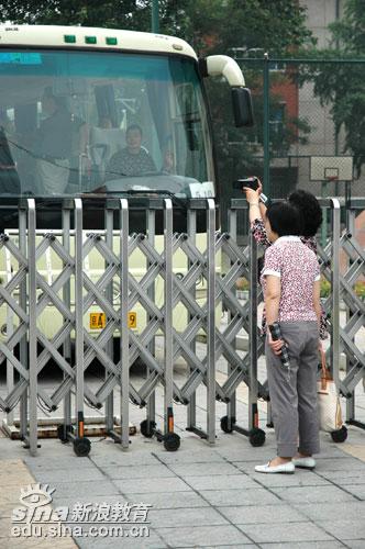 点击图片进入下一页