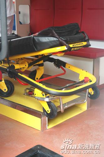 点击图片进入第一页